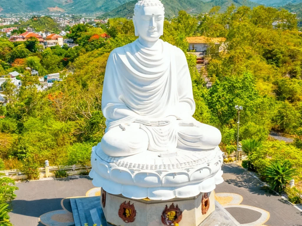 ktour-nha-trang-chua-long-son