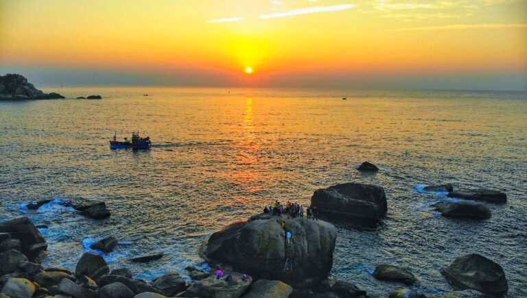 CHINH PHỤC MŨI ĐÔI – ĐIỂM CỰC ĐÔNG TRÊN ĐẤT LIỀN VIỆT NAM (2N1Đ)